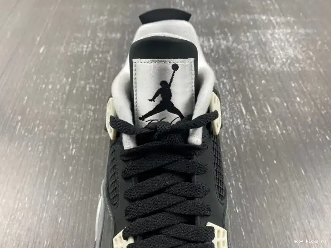Fear Retro 4 626969-030 (2013) Pack Jordan 0531